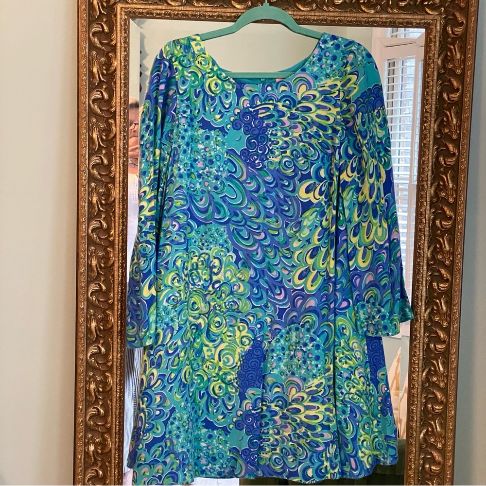 Lilly Pulitzer Size Medium Vibrant Blue and Green Patterned Colette Swin…